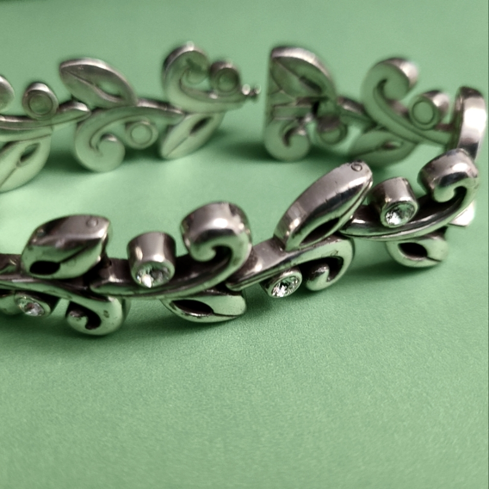 IN Search of this Brighton collection, but I don't know which collection it's fr